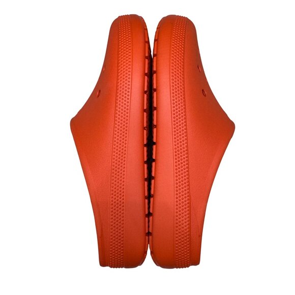 NEW Crocs  Classic Low Profile Clogs in Lava, Size 6/M 8/W NWOB - Picture 7 of 9